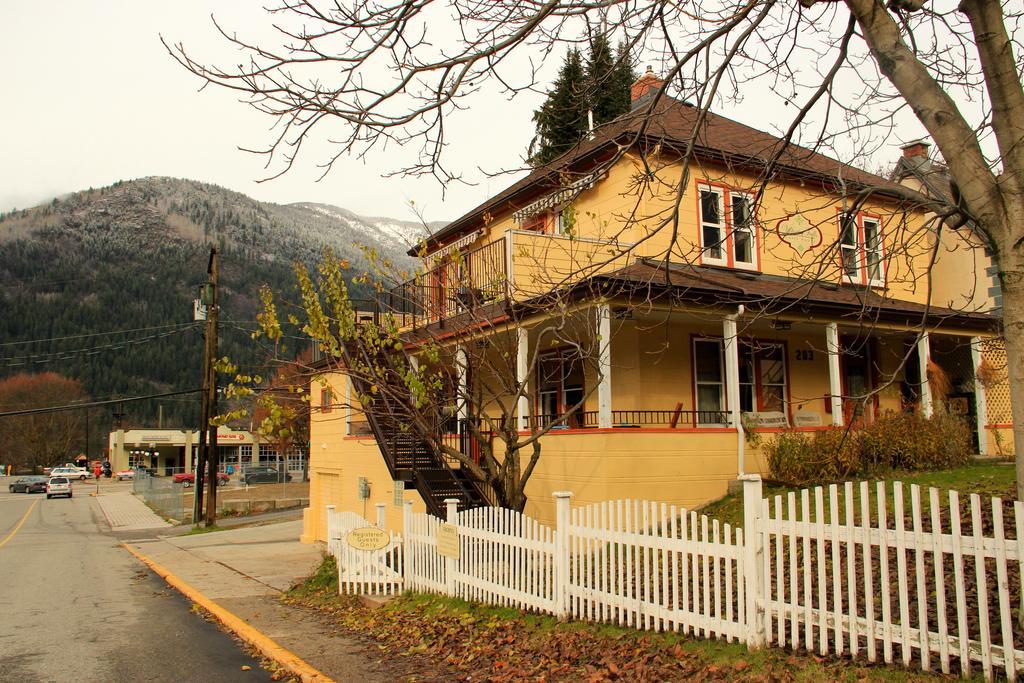 Victoria Falls House Inn Nelson Exterior photo